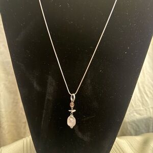 Elegant Silver Pendant Necklace